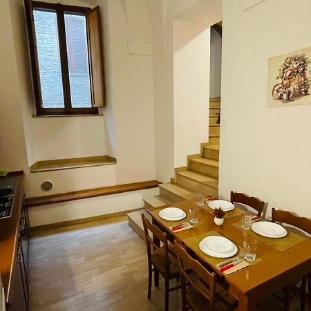 Appartamento Fortezza Ассизи Экстерьер фото